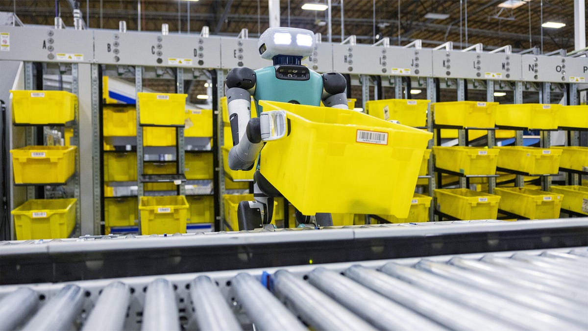 Amazon Plans to Replace 600,000 Human Workers With Robots, Report Says