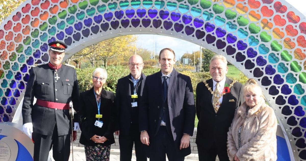 ‘Stunning’ rainbow sculpture unveiled in memory of lives lost during pandemic