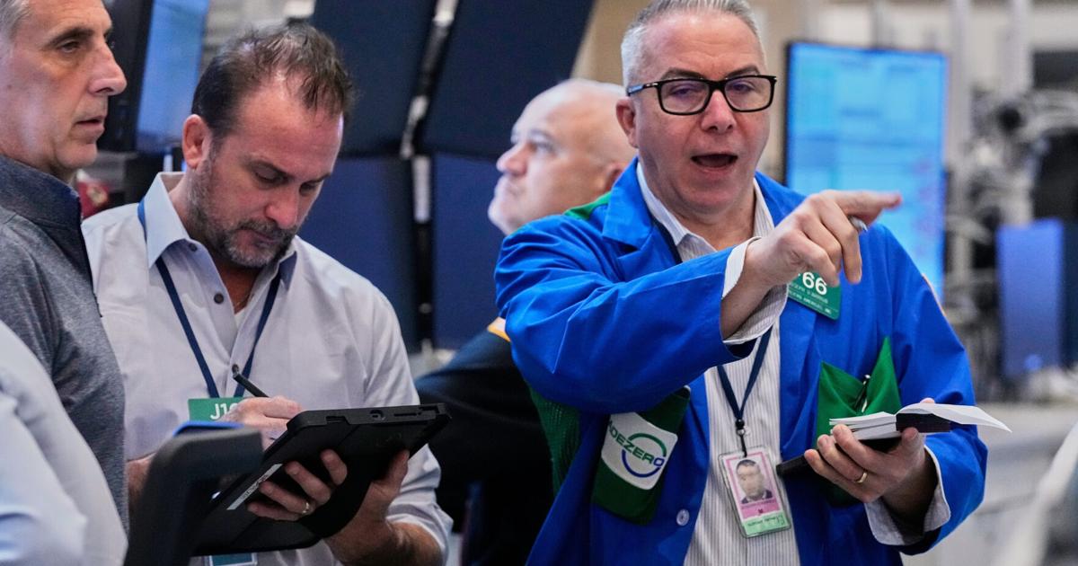 Wall Street heads for records following encouraging update on inflation