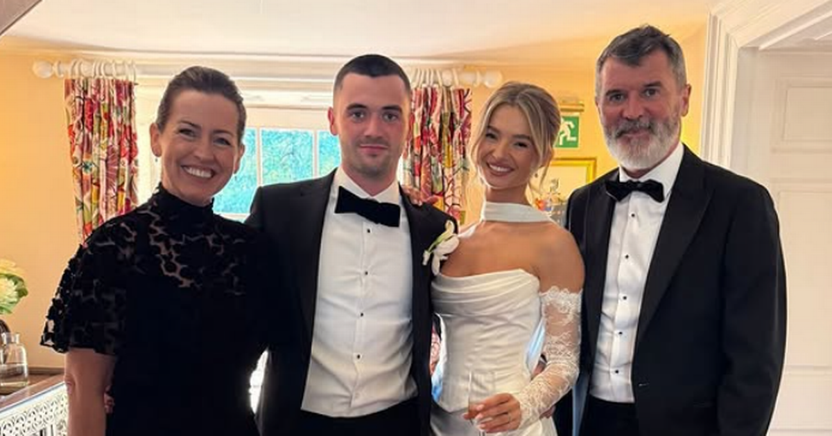 Roy Keane all smiles as he celebrates his son's wedding