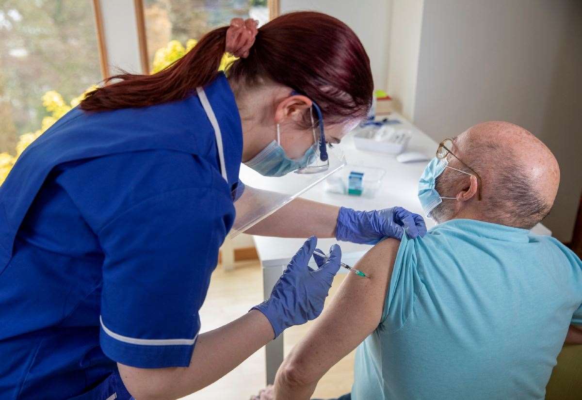 Vaccine clinic cancellations attacked amid early arrival of flu season