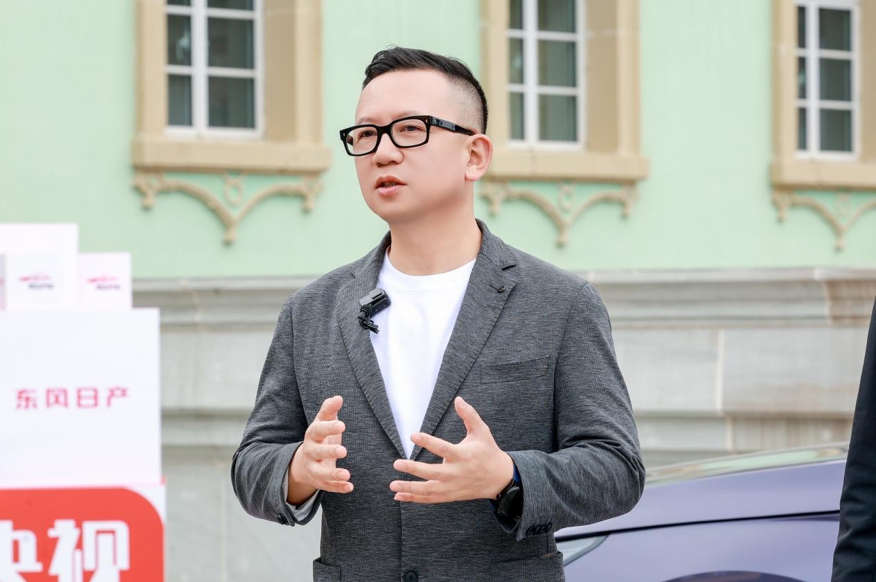 Dongfeng Nissan has officially introduced the first model of its 'Equal Intelligence for ICEVs &amp; NEVs' strategy: Altima equipped with HarmonySpace, new cars have been unveiled.