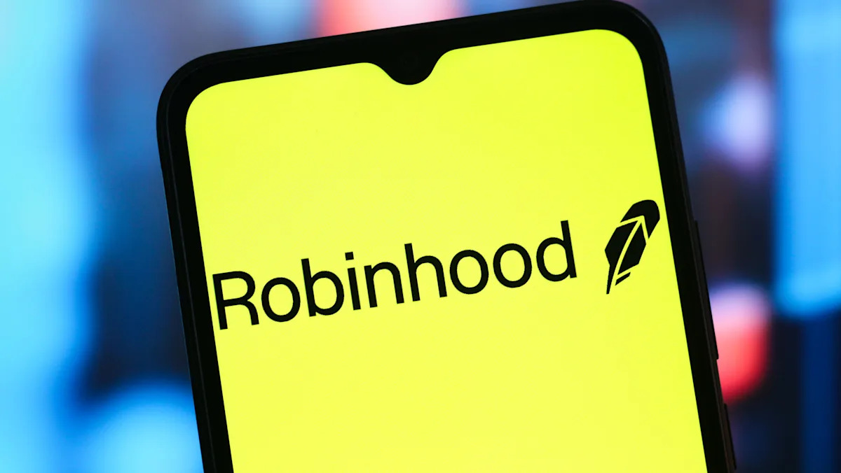 Robinhood crypto revenue falls short, announces CFO transition