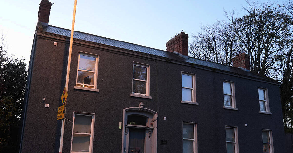 Two men (20s) arrested in connection with fire at IPAS centre in Drogheda