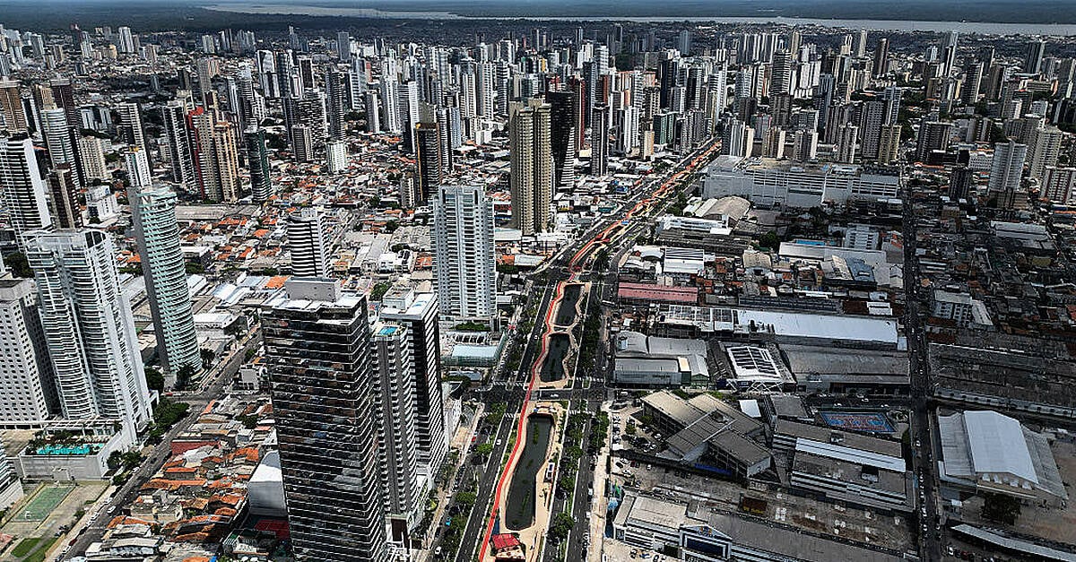 Brazilian cab driver rents apartment to Ireland's Ambassador to Brazil during COP30