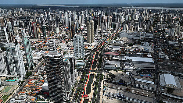 Brazilian cab driver rents apartment to Ireland's Ambassador to Brazil during COP30 - News