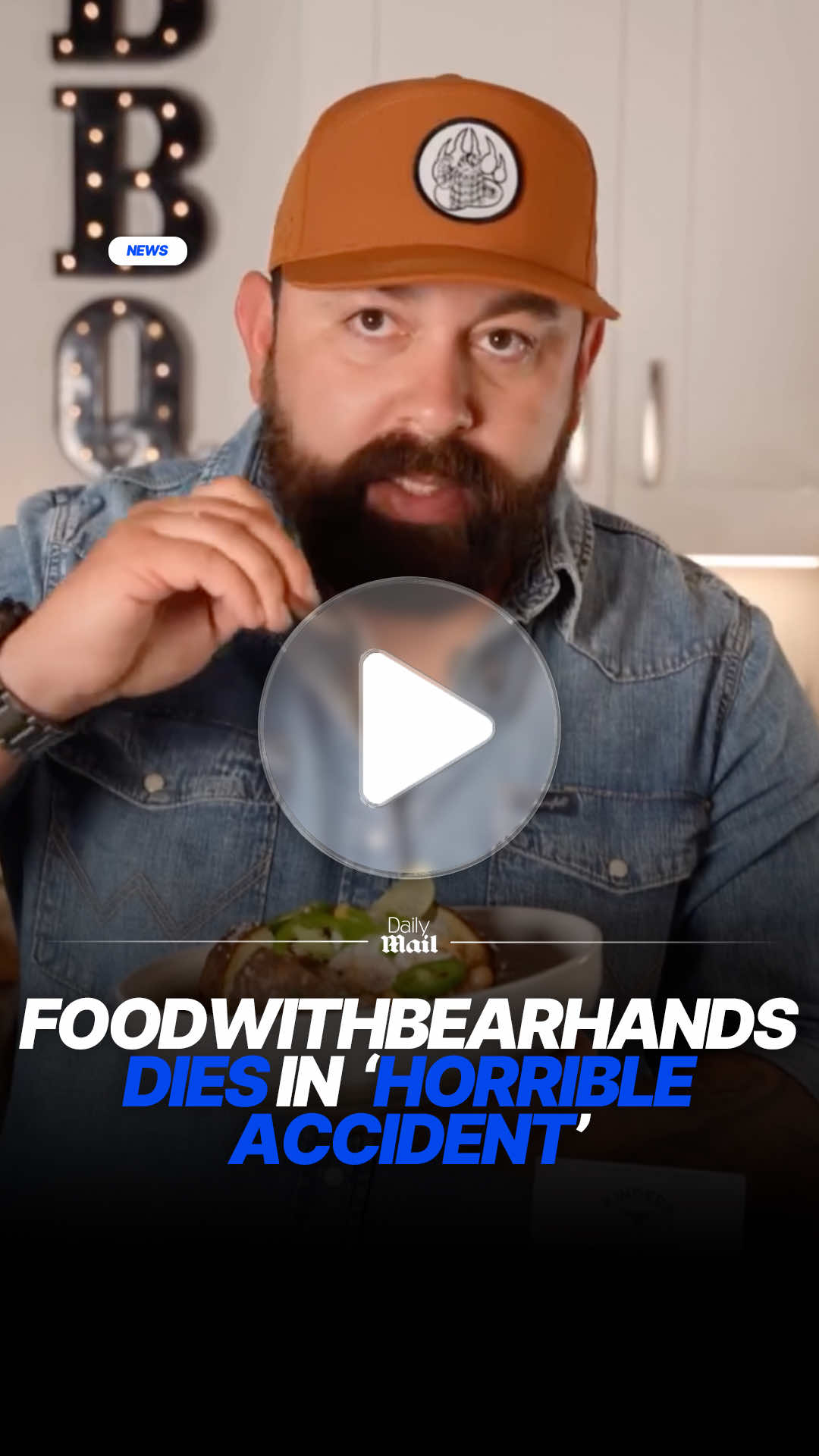 Food influencer Michael Duarte has died following a 'horrible incident.' The Californian-based social media star, who posted under the username foodwithbearhands, died on November 8, days after celebrating his wedding anniversary. While the cause of Duarte's death has yet to be announced, it has been claimed he passed 'without warning' during his travel in Texas. Read more at DailyMail. #news #influencer #foodtok #rip