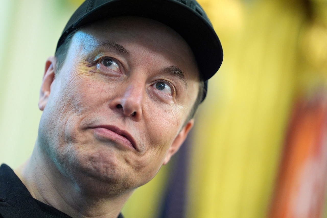 Elon Musk responds to pop superstar who called him ‘pathetic’ for stinginess