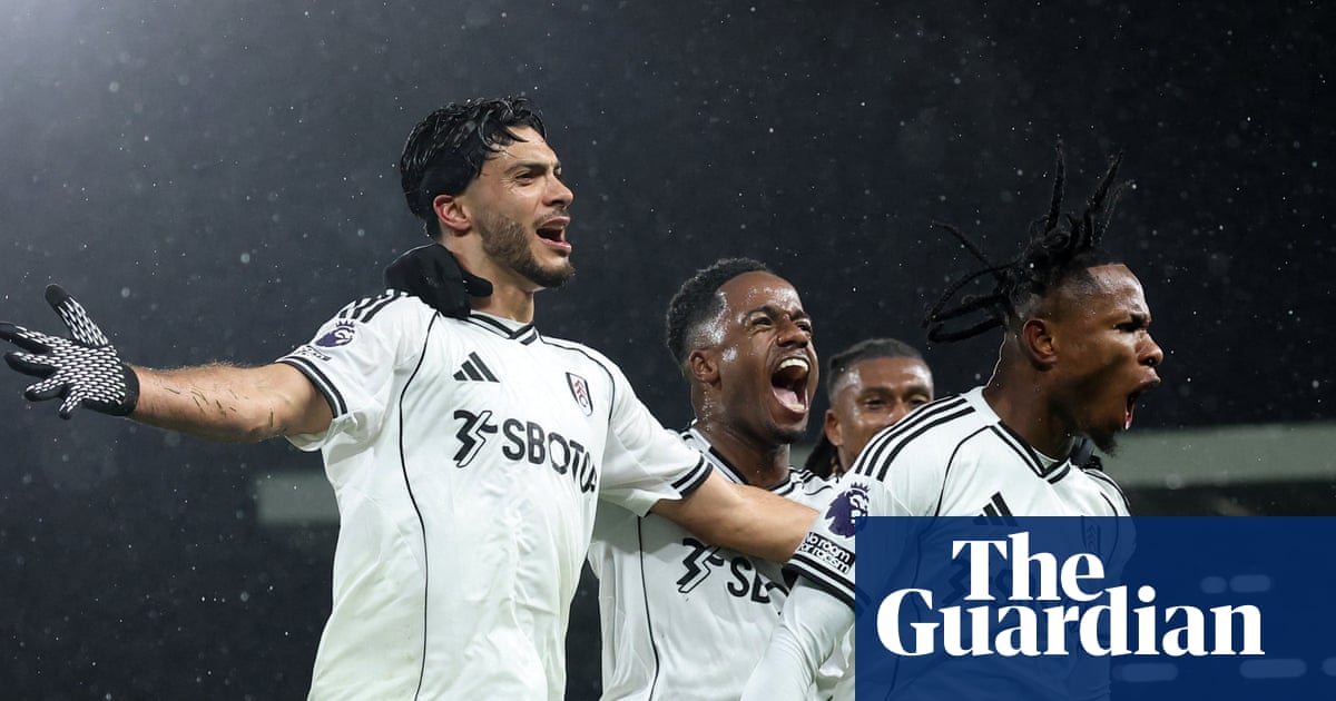 Jiménez calms choppy waters at Fulham with late winner against Sunderland