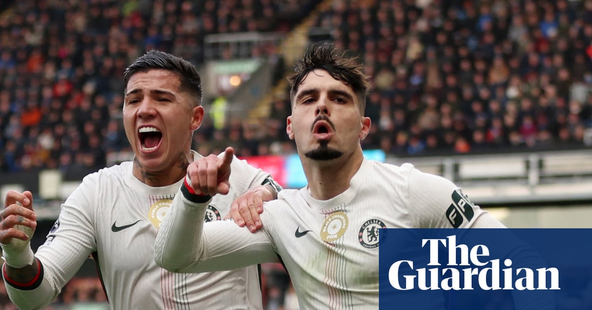 Neto and Fernández ensure Chelsea avoid accidental slip with victory at Burnley
