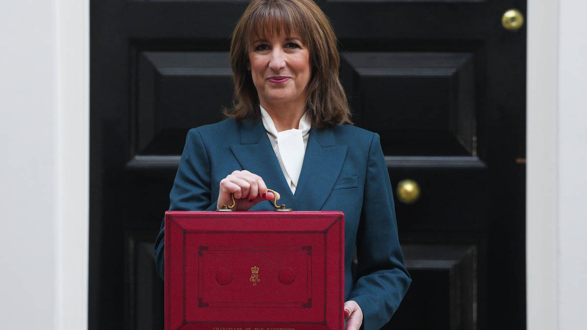 Rachel Reeves defends Budget and claims of 'misleading' public amid row over headroom