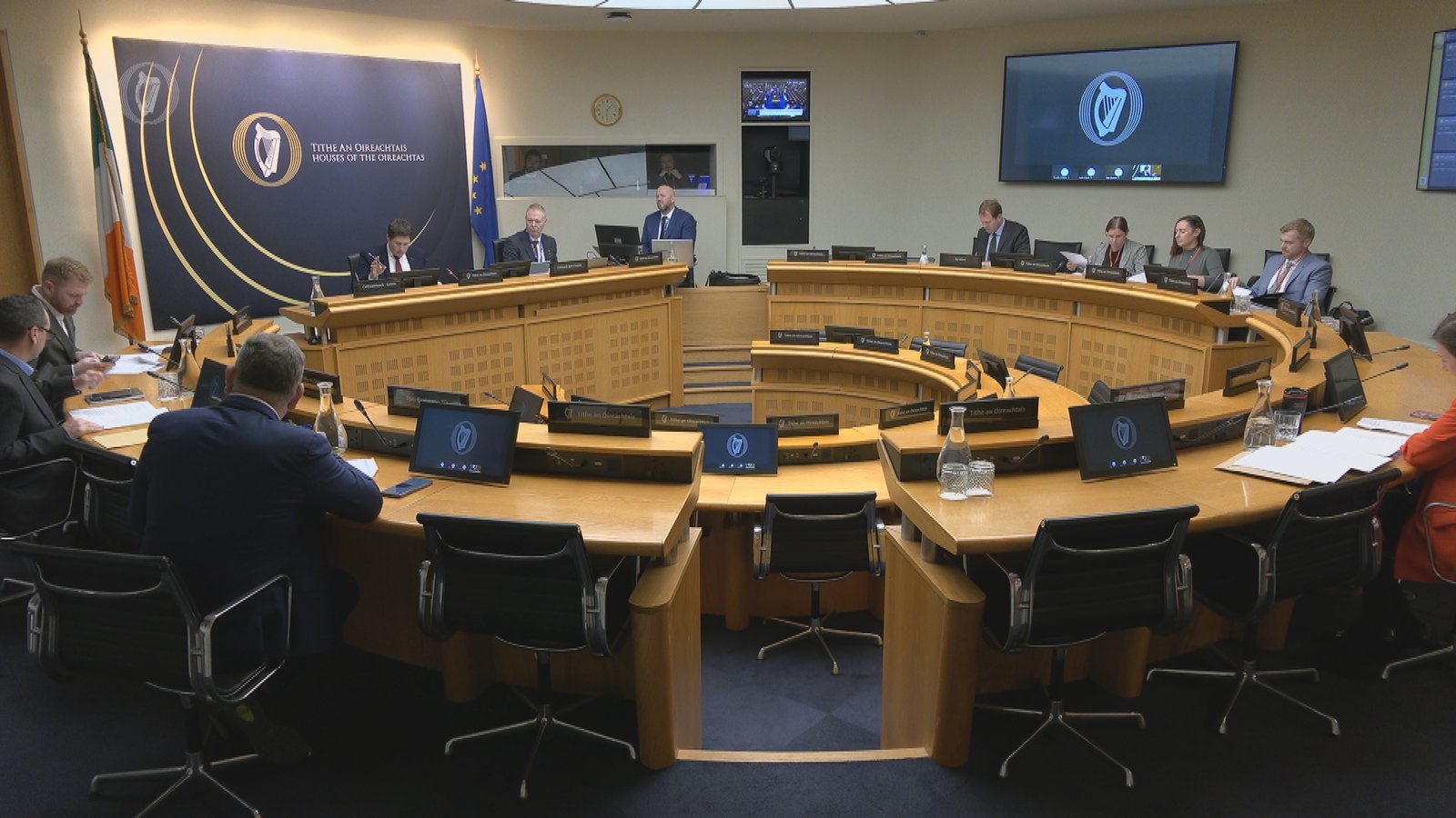 Cttee recommends opt out of 'majority' of migration pact