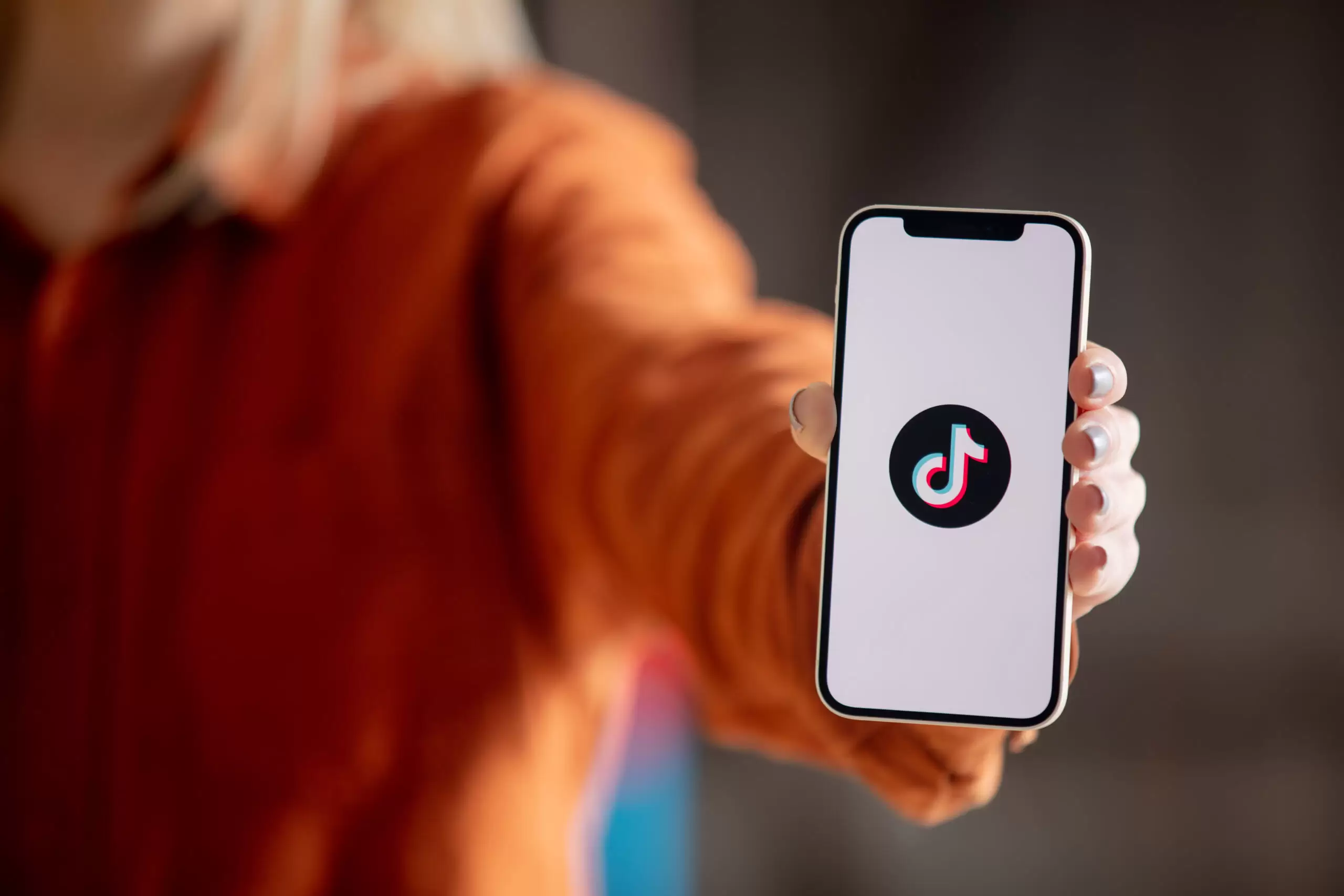 Commission accepts TikTok's commitments on advertising transparency under the Digital Services Act