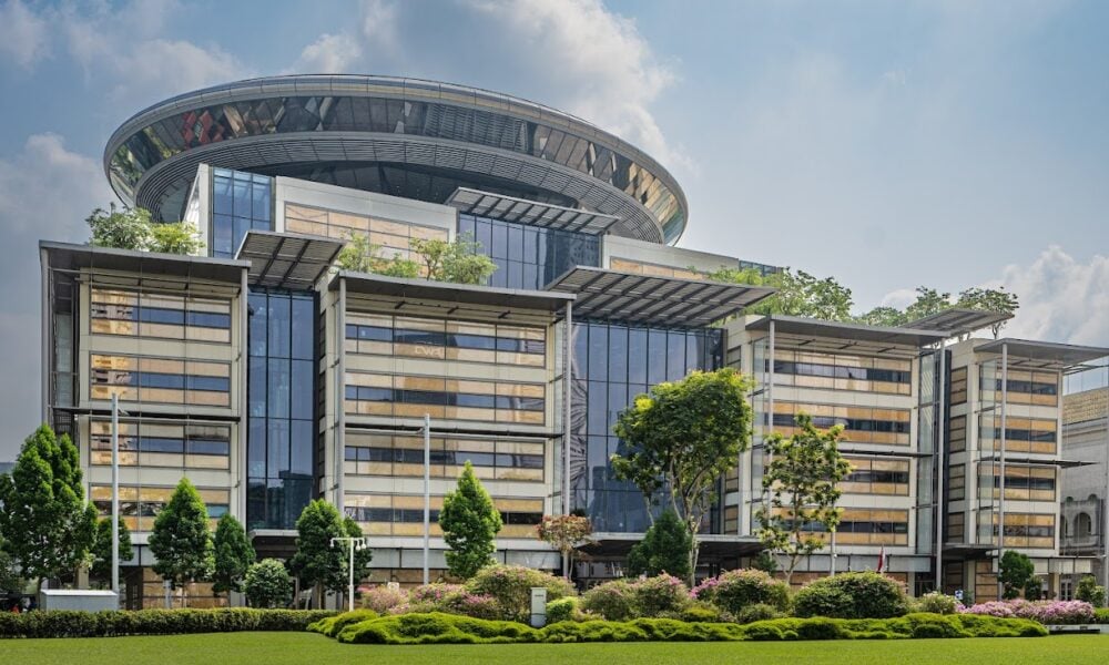 High Court dismisses challenge to Singapore’s mandatory death penalty