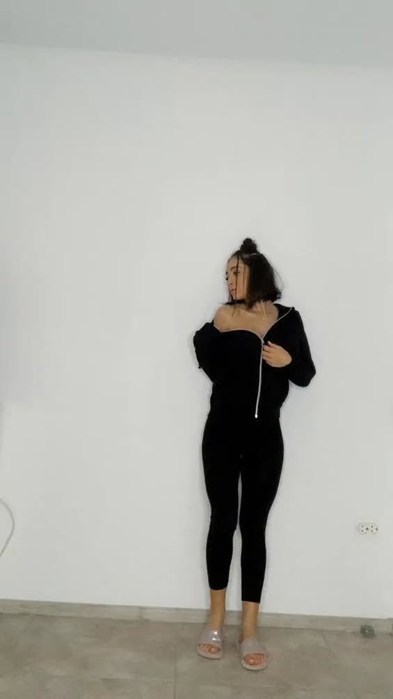 🎀 No compito con mujeres, las elevo. ¿A cuántas ayudaste hoy? #HermandadFemenina #MujerApoyaMujer #LatinaAlPoder #GlowT...