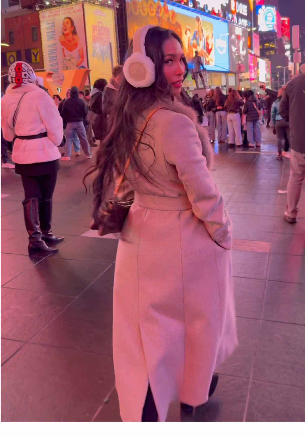 Hello again from the heart of New York🗽#christmasinnewyork #christmastrip #newyorkcity #timesquarenewyork