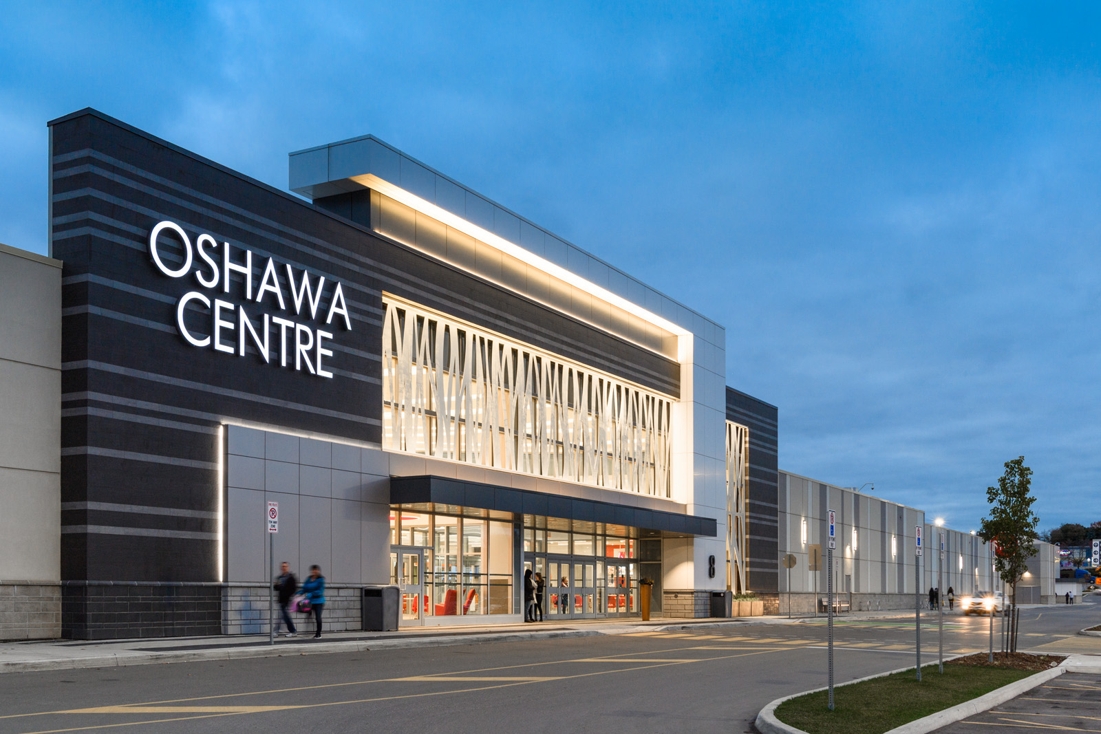 Oshawa Centre Launches Holiday Snow Magic Experience