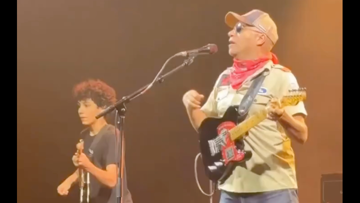 Tom Morello Shares Stage with Son Roman for Multiple Songs During Concert in India: Watch