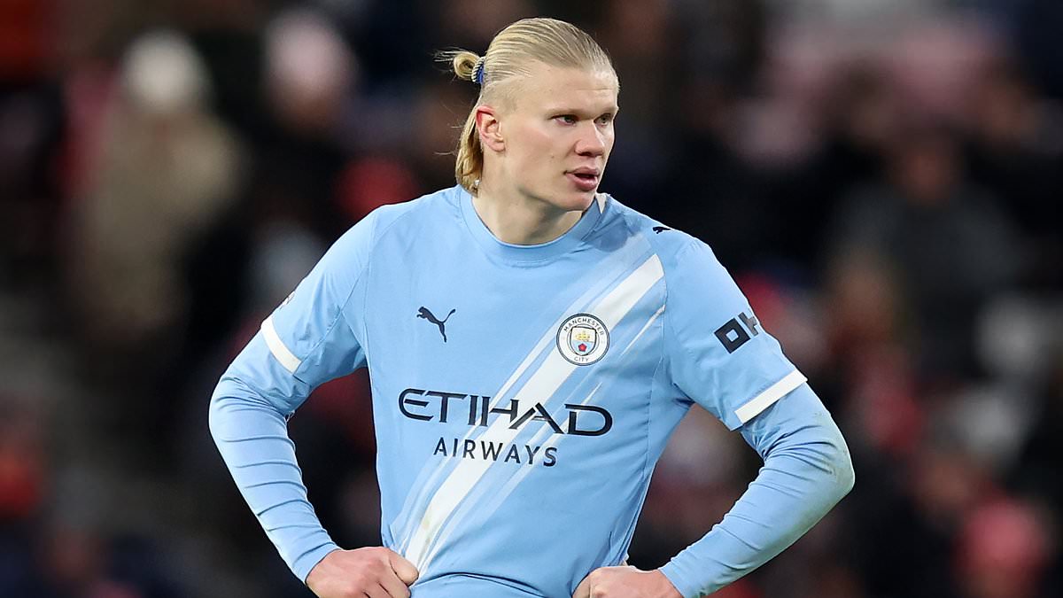 Sunderland 0-0 Man City: Visitors lose ground to Arsenal in title race