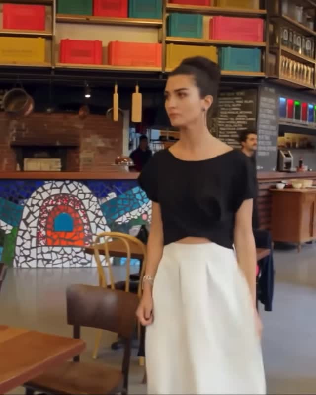 Elif🤍✨ @tubabustun.official #tubabuyukustun #tubabüyüküstün #karaparaaşk #karaparaask #elifdenizer