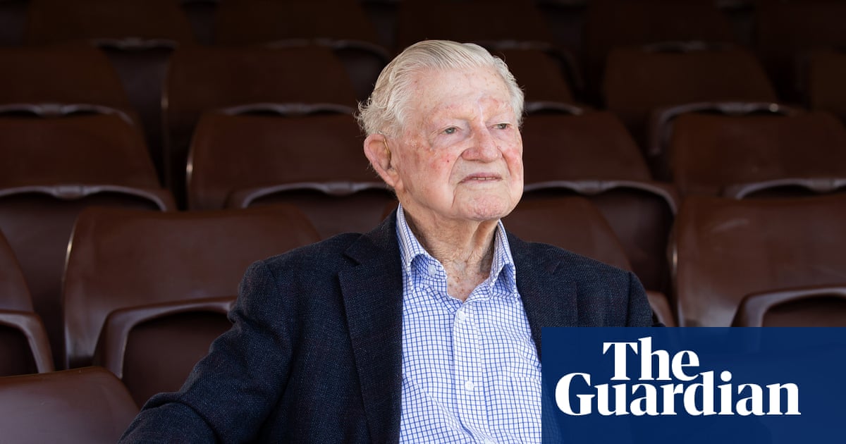 ‘I wish I’d faced these poor modern teams’: world’s oldest living Test cricketer on decline in standards