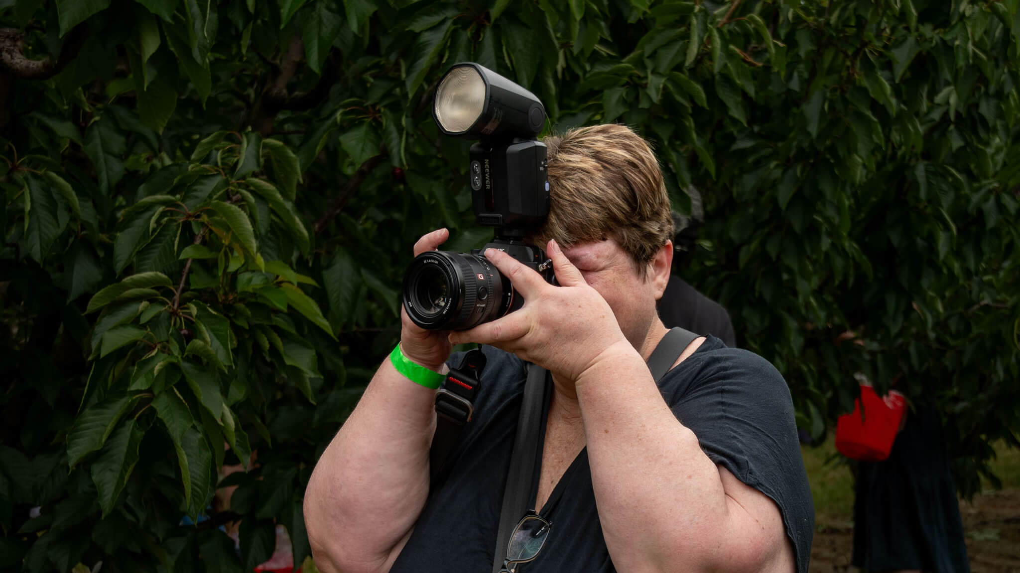 Neewer Z3 Flash Review – Big Power, Big Feel