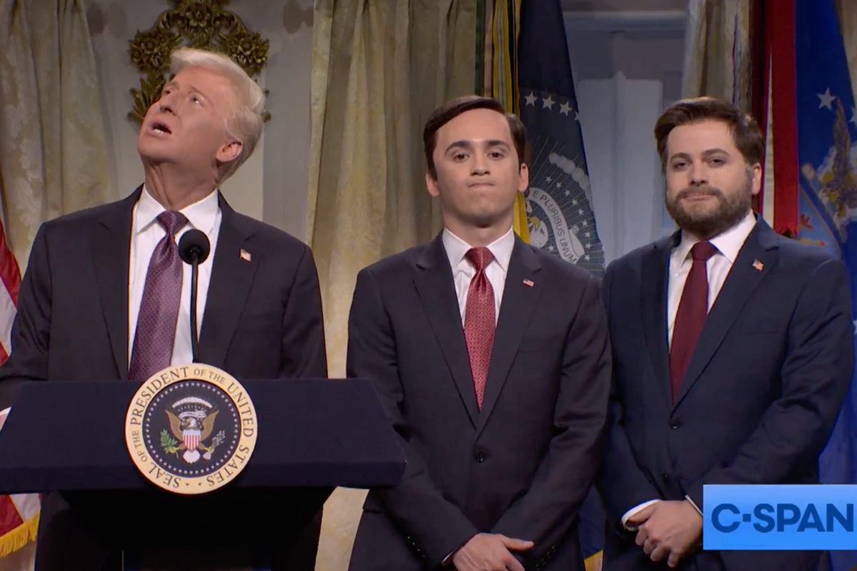 SNL’s Trump brings out ‘Cabinet of curiosities’ after Venezuela attack and ICE raids