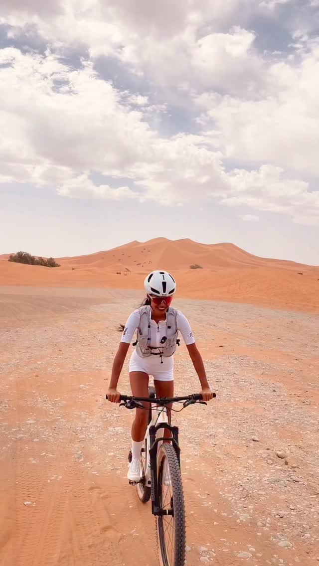 Sunrise in Merzouga hits different 🌅🐪🚴‍♀️ One minute it’s cold and quiet, the next the whole desert turns gold… and y...