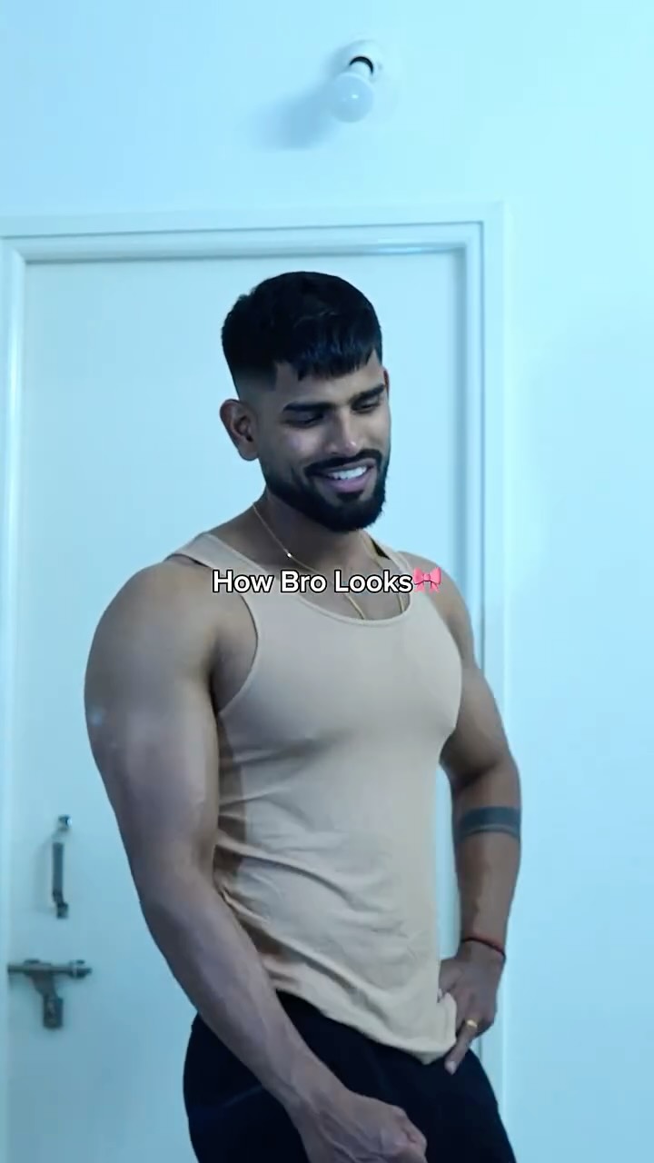 How Bro Cooks💀💪 . . Follow @fit_mrutyunjay for such more contents 😎 . . . . . . . . . . #gym #gymmotivation #picofthe...