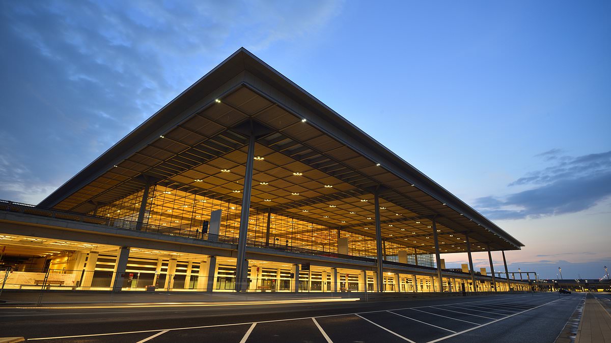 Suspected Hamas member arrested in German airport over alleged European attack plot