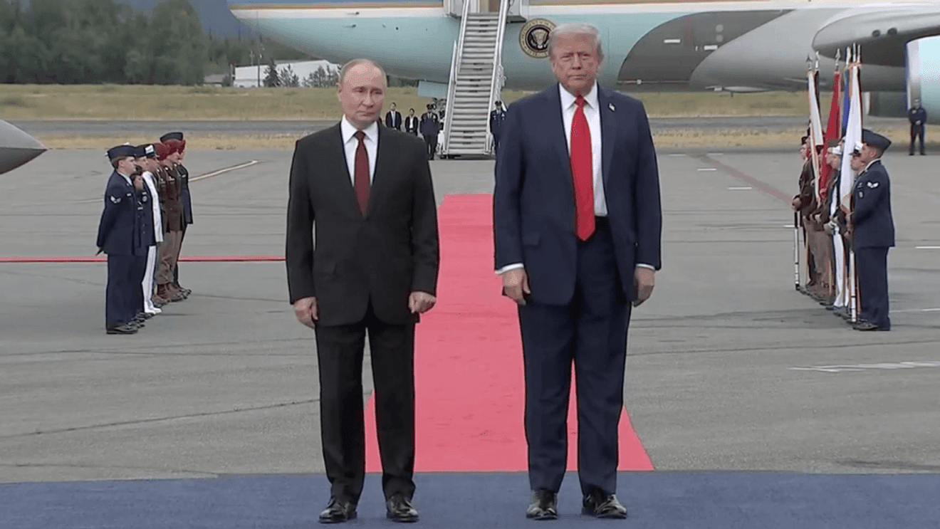 Framed Trump-Putin photo in White House reignites criticism from U.S., European leaders