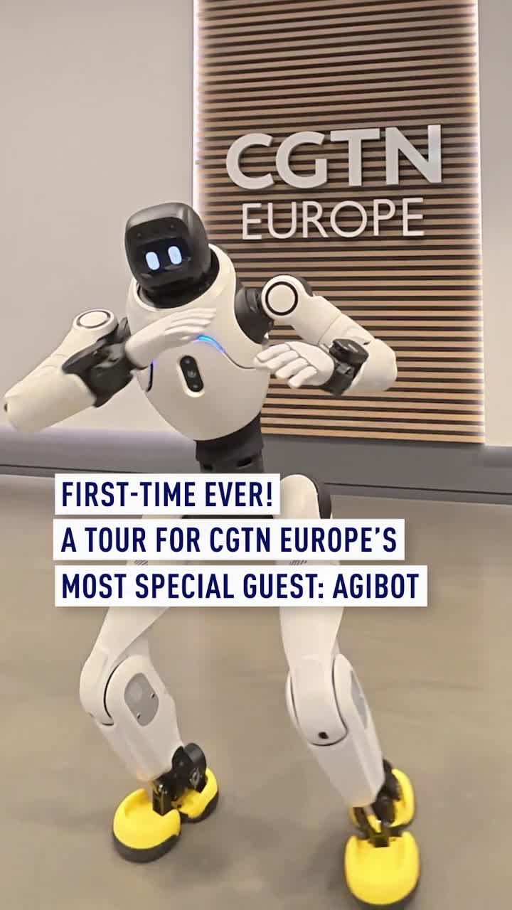 First-time ever! CGTN Europe welcomed a very special guest to our London studio—Lumi, a robot developed by Agibot. Our correspondent Jianhua gave Lumi a tour of the newsroom before his studio interview with CGTN Europe anchor Jamie Owen. See how smart Lumi really is. #Agibot #humanoidrobot #robot