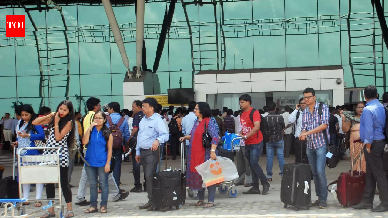 Bangladesh tension leads to 9% fall in foreign tourist arrivals