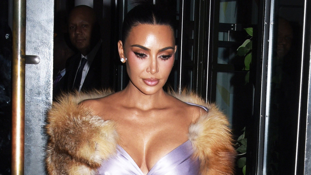 Kim Kardashian and Lewis Hamilton spotted on romantic desert escape