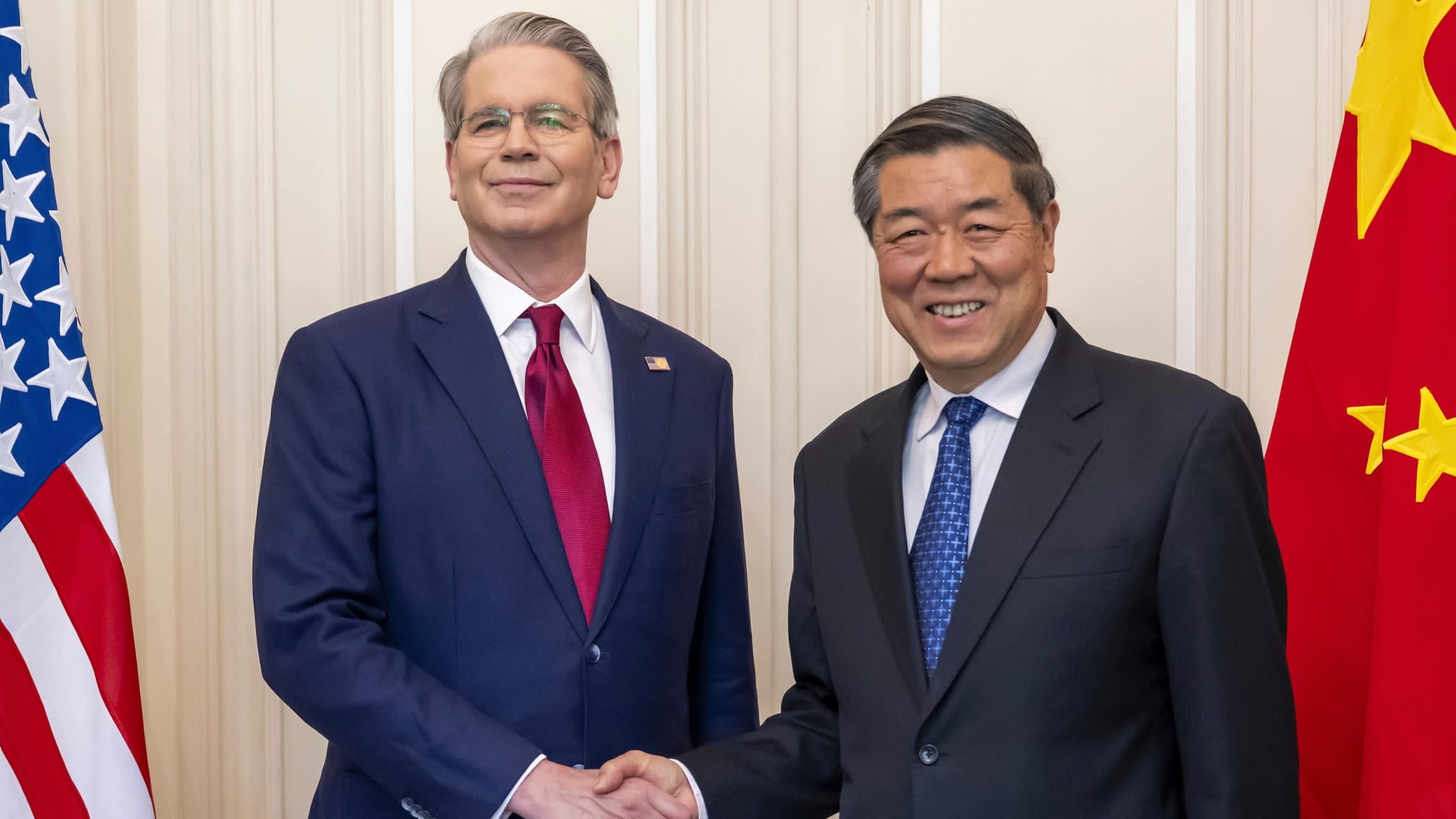 Donald Trump throws US-China reboot off course by saying he could delay Xi Jinping summit