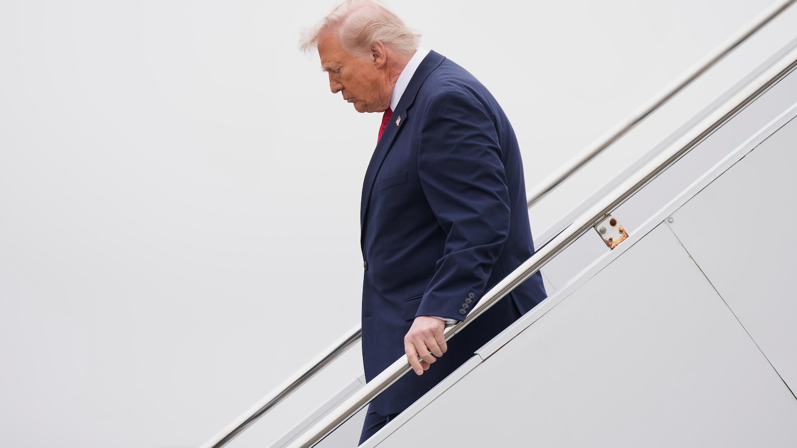 Trump to pay respects in Delaware to 6 US service members killed in the Middle East