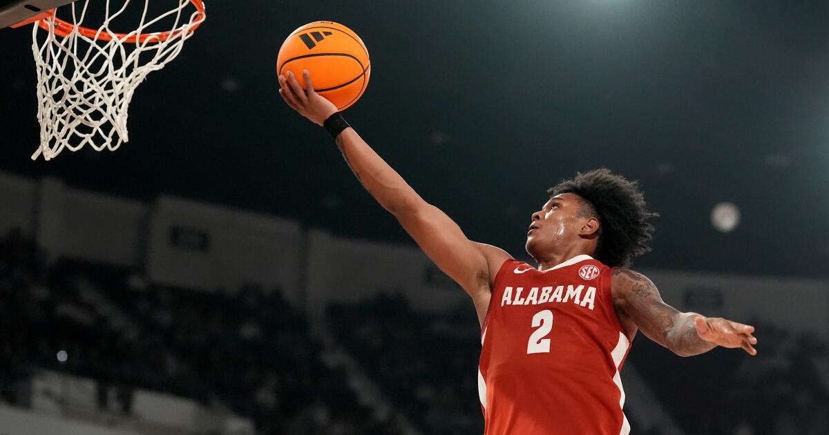 Alabama guard Aden Holloway arrested on felony drug charge days before NCAA tournament