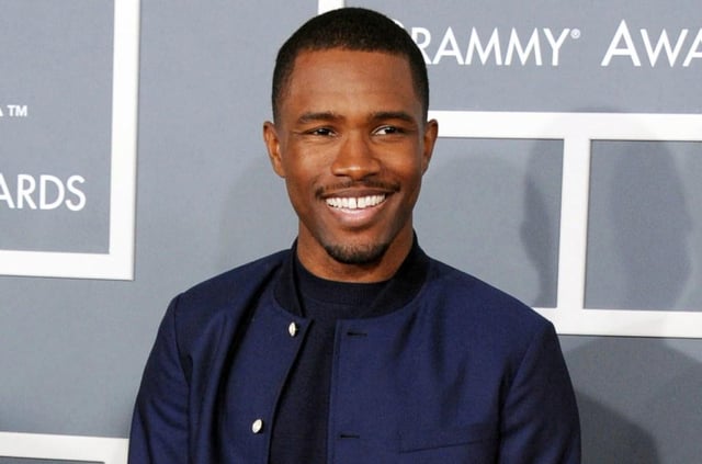 TIL Frank Ocean seemingly pulled a fast one on Def Jam/Universal when he fulfilled his contractual obligations to them by releasing a visual album (Endless) that wasn't for sale &amp; was available on Apple Music. Then the next day he dropped Blond, a "proper" album for sale on Apple under his own label