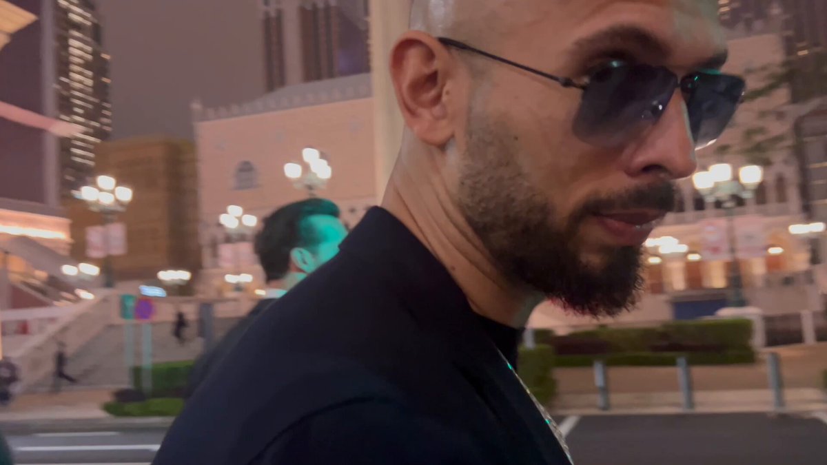 RT by @Cobratate: 🚨🇨🇳 JUST IN: Andrew Tate can't stop FLEXING his latest CASINO WIN. 😂 It's a 3 AM, and Bailey is forced to confirm that Andrew is in fact - A WINNER. But let's be real, if you won $50k in the Casino, you'd flex it too. pic.