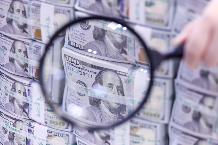 US and British bond yields surge as war fuels inflation fears