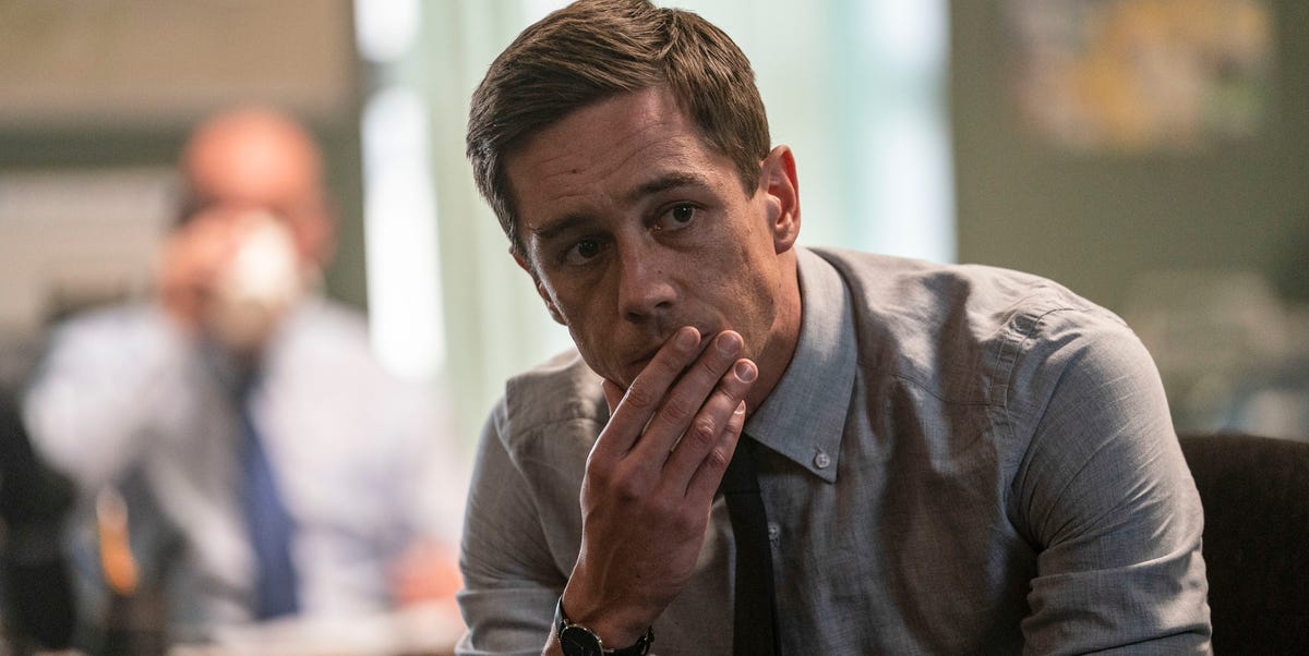 Ireland-set detective drama with "countless plot twists" goes to number 1 in Netflix's UK chart