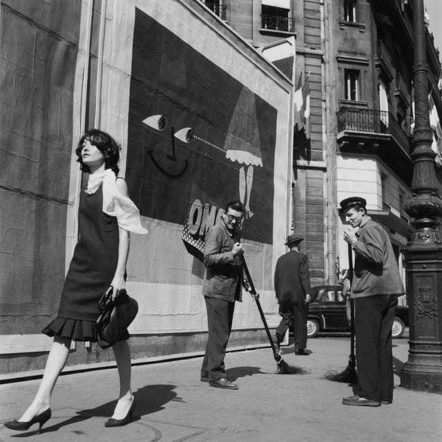 Paris, 1959. Photo by Robert Doisneau.