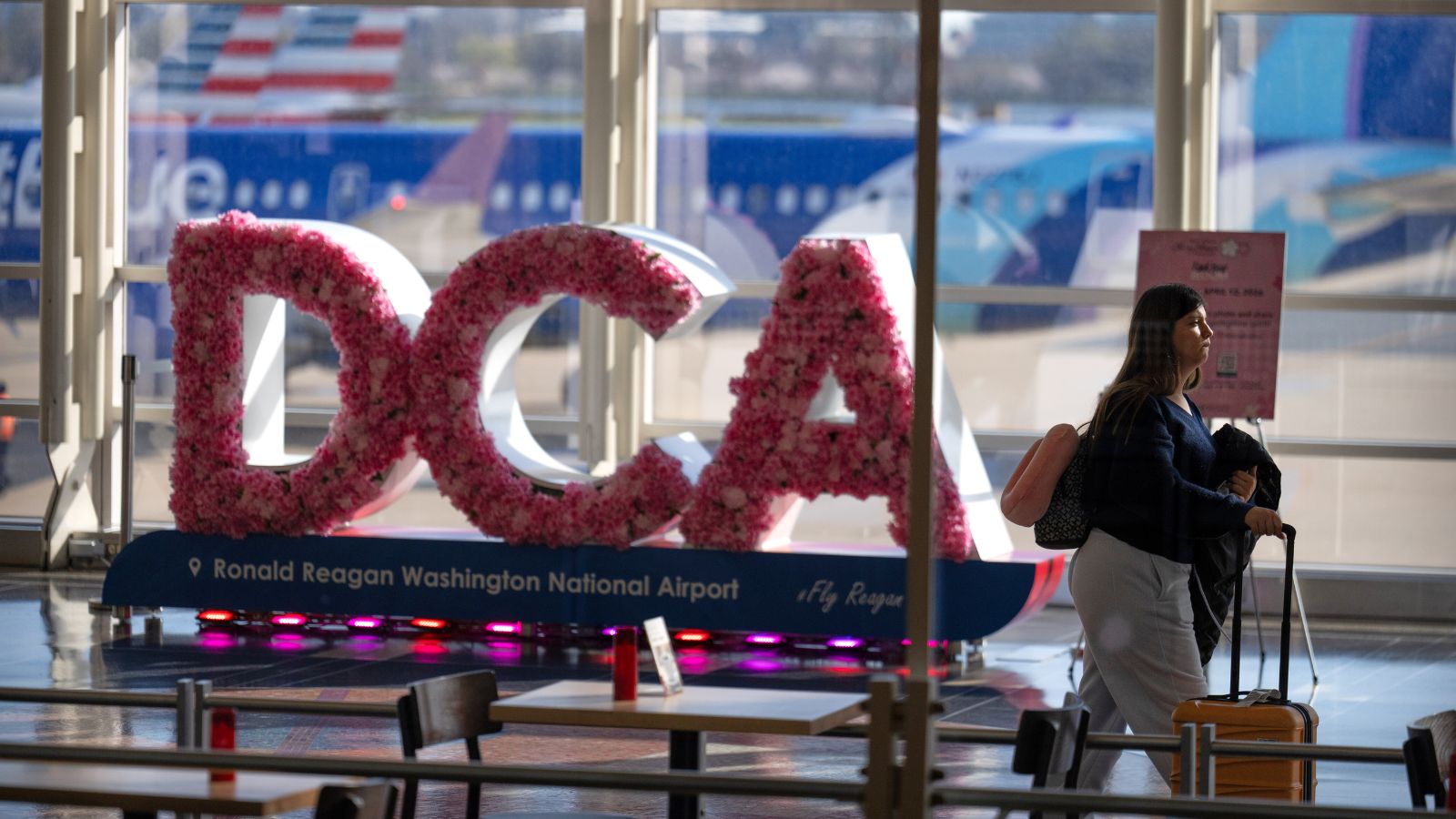 Washington-area airports halt flights due to chemical smell at air traffic centre 