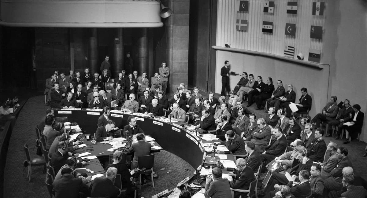 Why we should beware silver-tongued right-wing politicians who want to take away our human rights