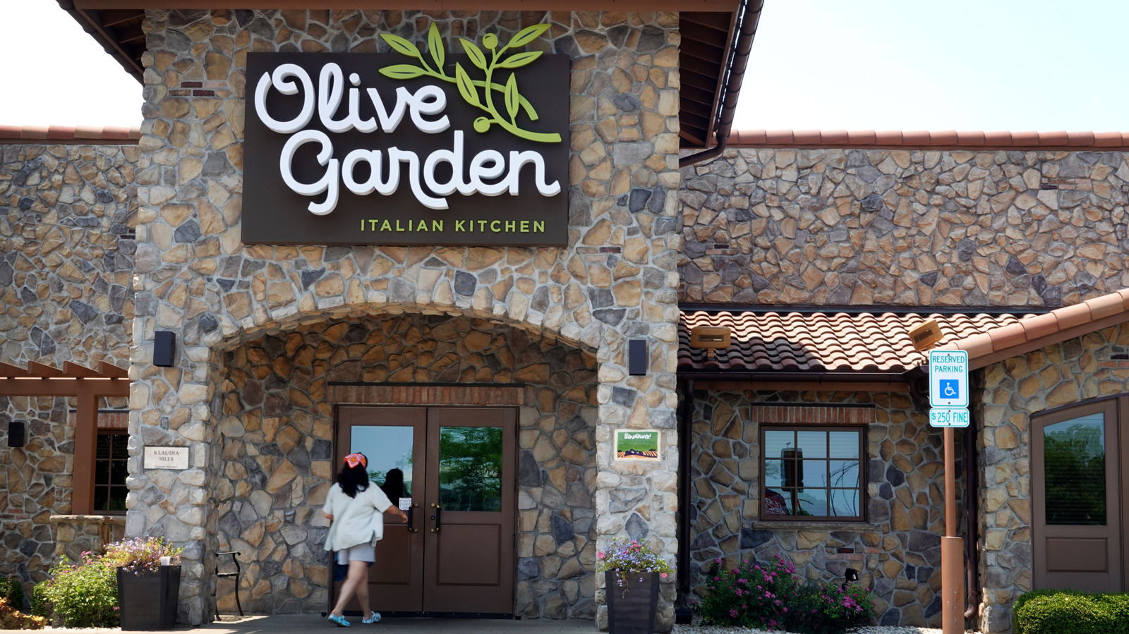 9 Best Olive Garden Ordering Tips