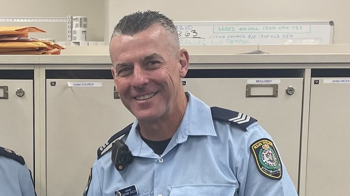 Tragedy as Aussie cop is found dead in his home - as his last message to a colleague is revealed