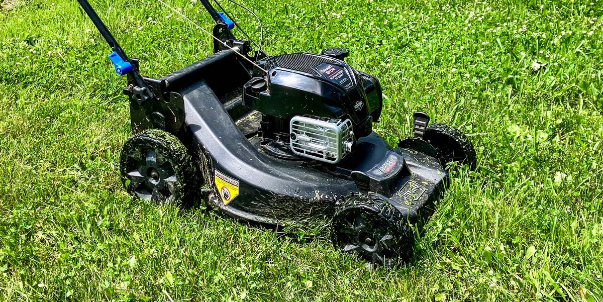 Toro Super Recycler Review: One of the Last Buy-It-for-Life Mowers