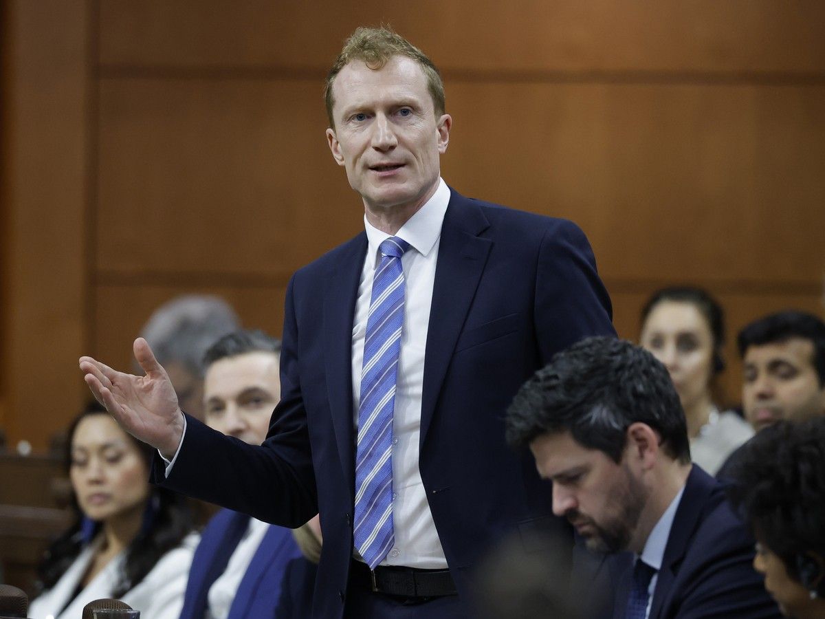 Liberals look at banning social media for minors as 'important element' of online safety agenda