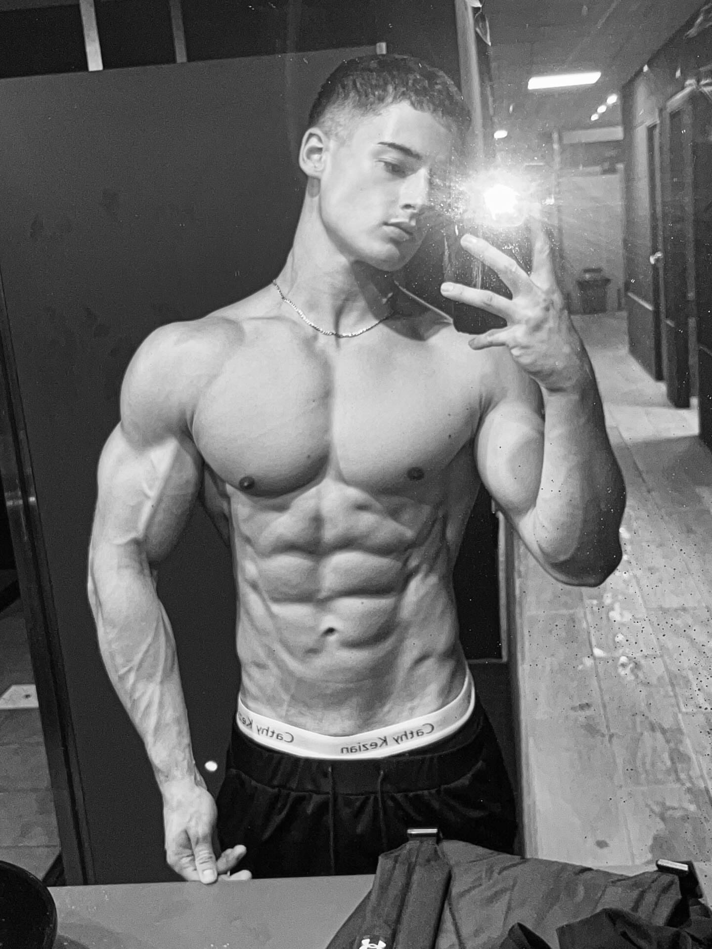 👾 - - - - #gym #aesthetic #fitness #fitnessmodel #body