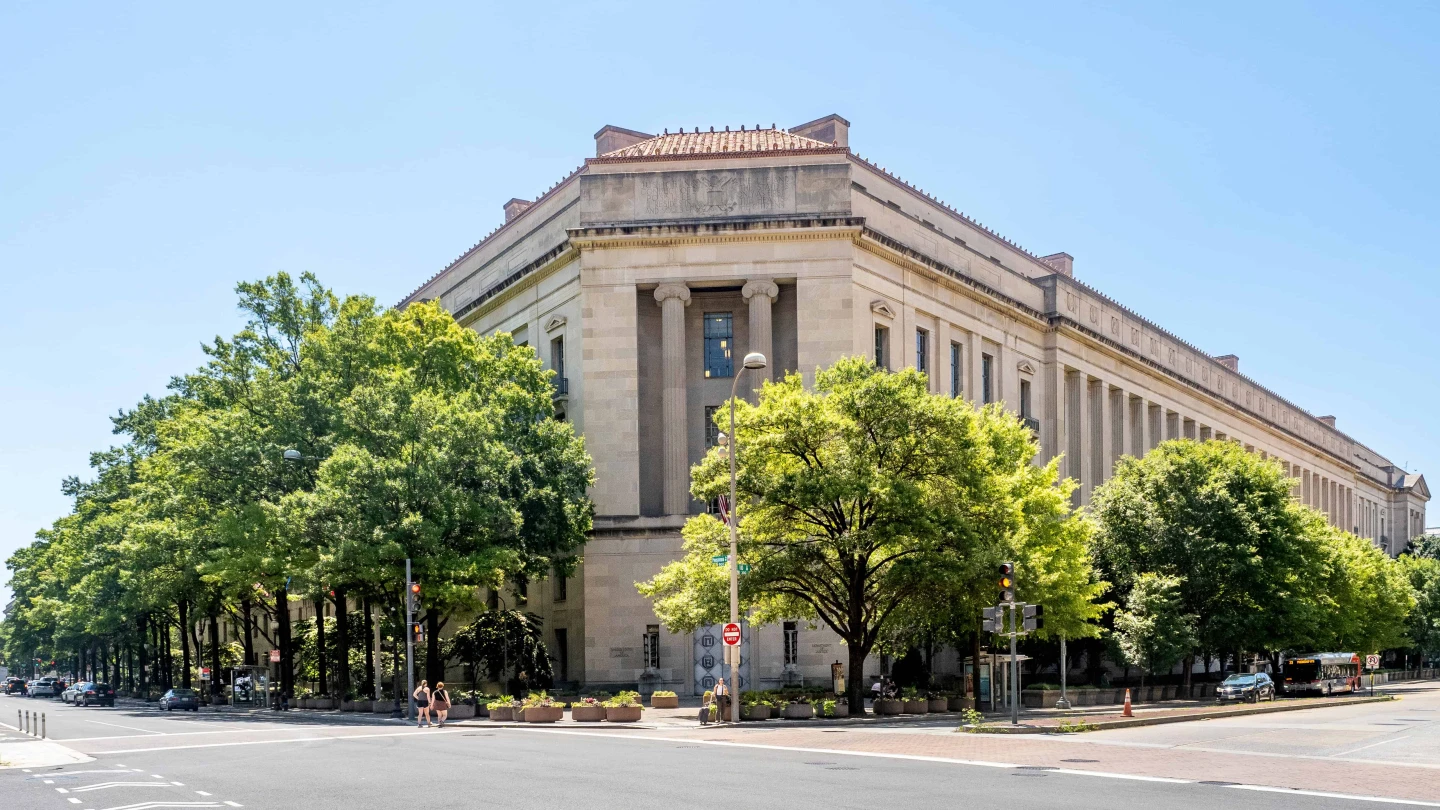 Trump admin reaches settlement with Massachusetts school district over Jew-hatred investigation